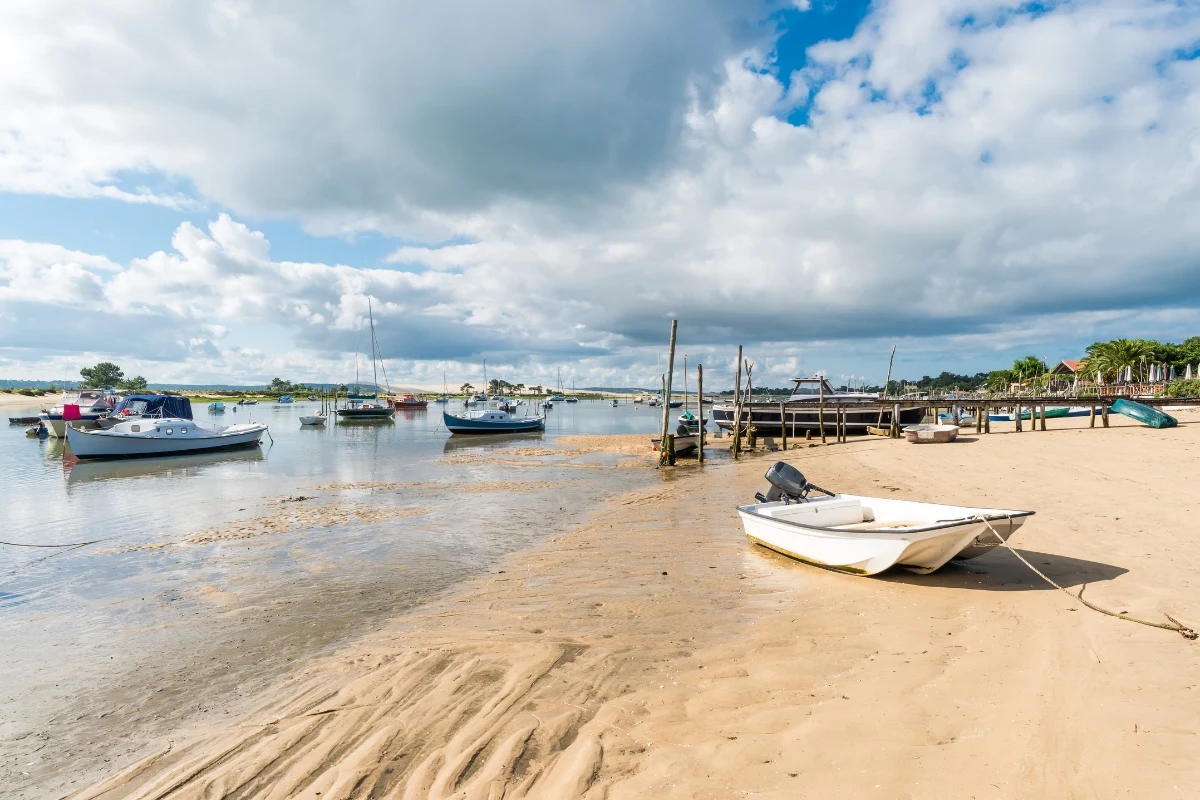 tourism cap ferret boat